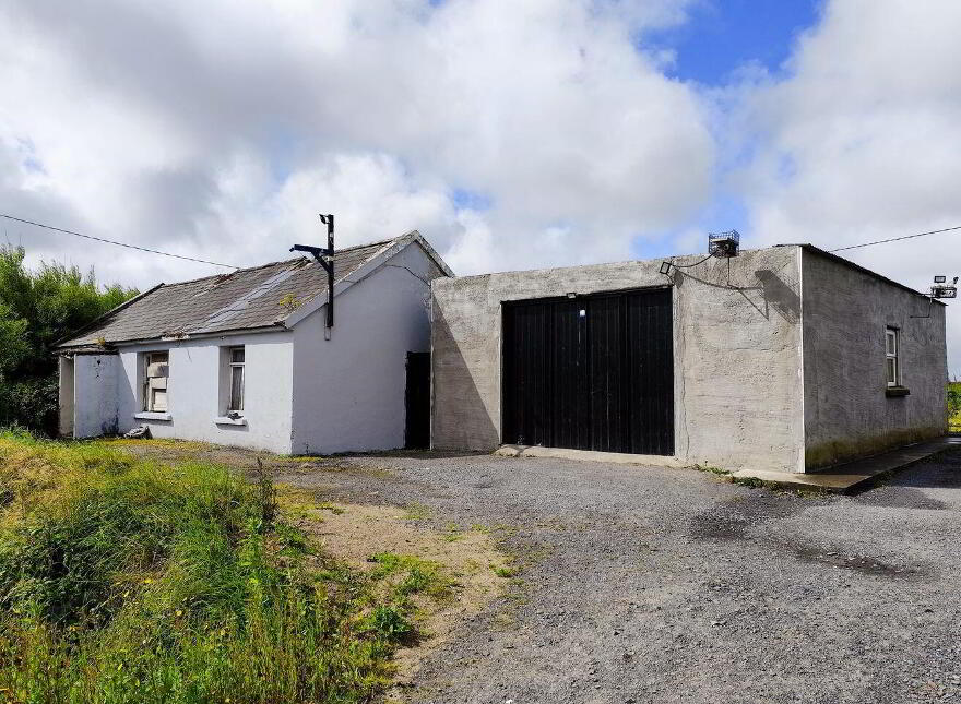 Newtown, Doonbeg, V15V562 photo