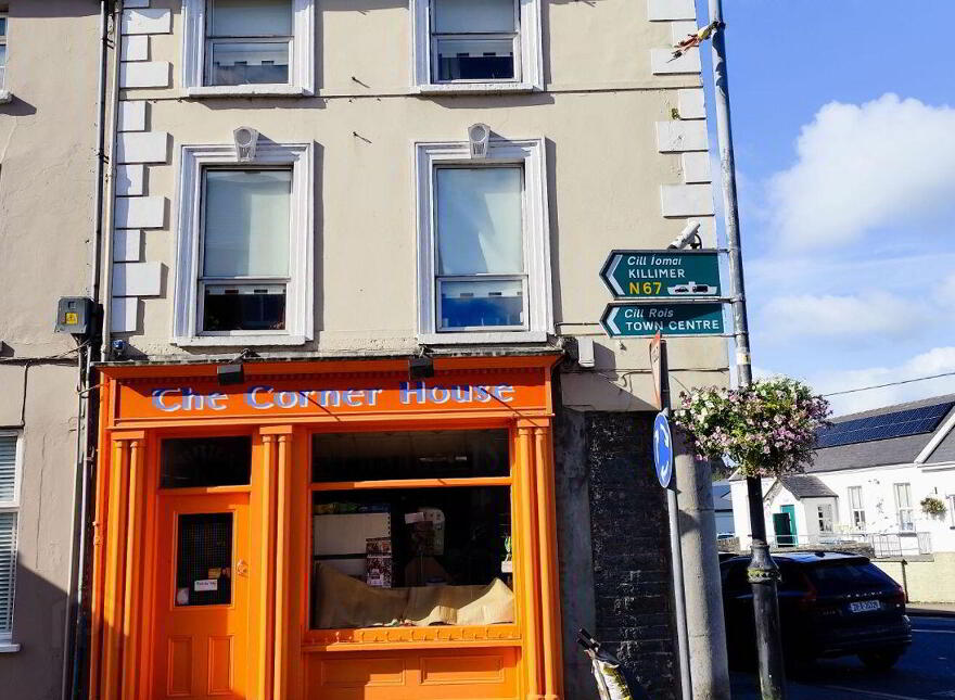 The Corner House, Henry Street, Kilrush, V15ND00 photo