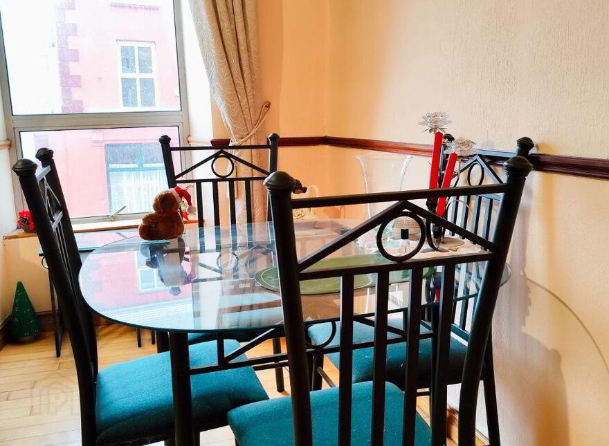 The Corner House, Henry Street, Kilrush, V15ND00