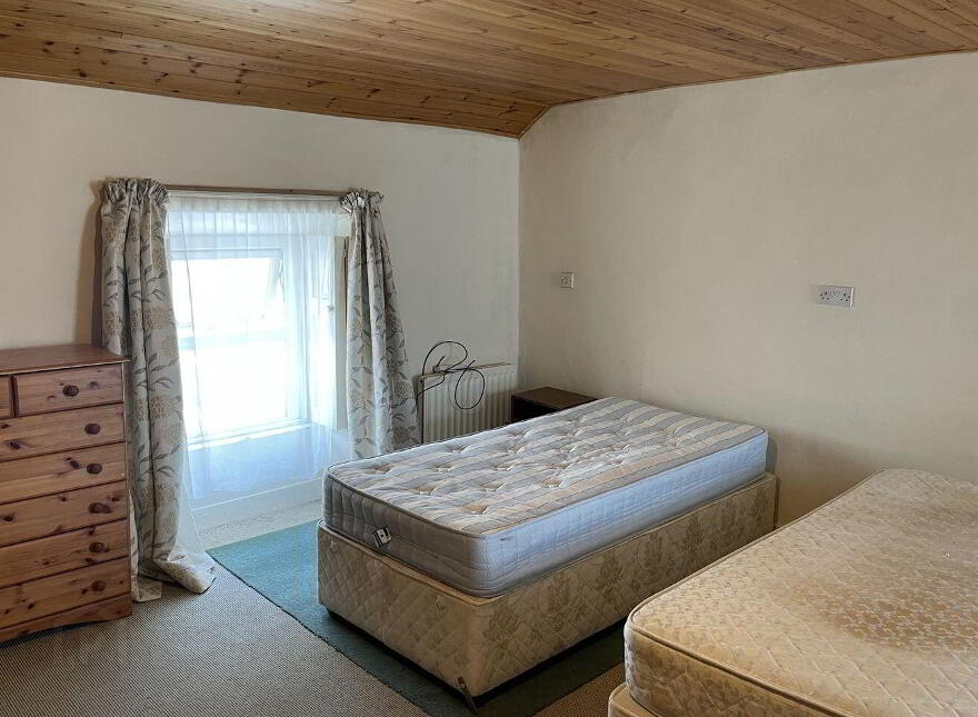 Lower Main Street, Graiguenamanagh, R95W5HF