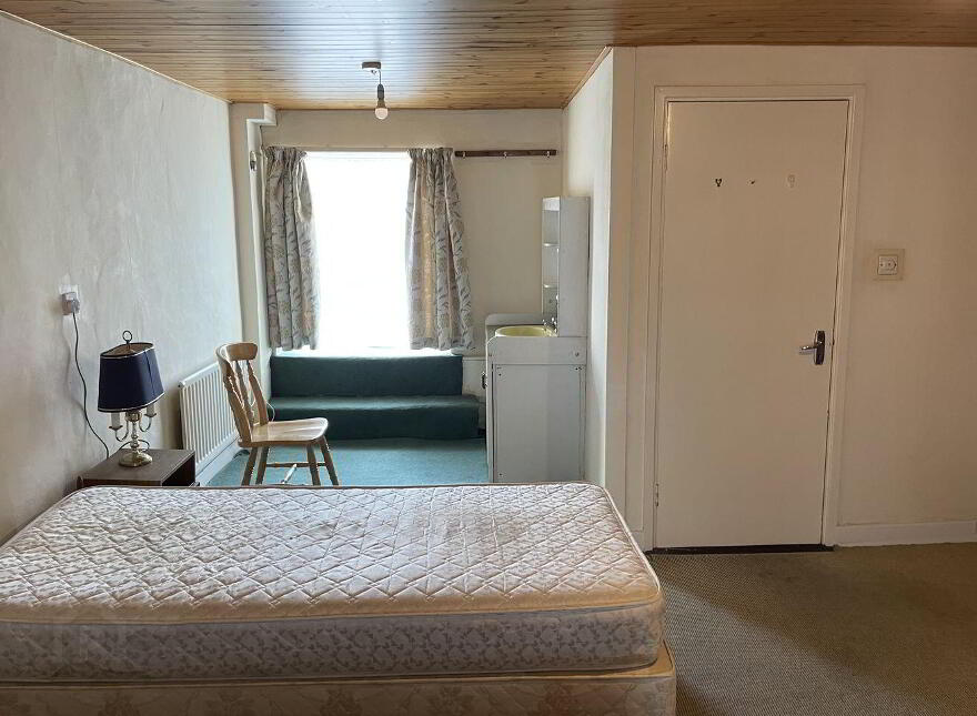 Lower Main Street, Graiguenamanagh, R95W5HF