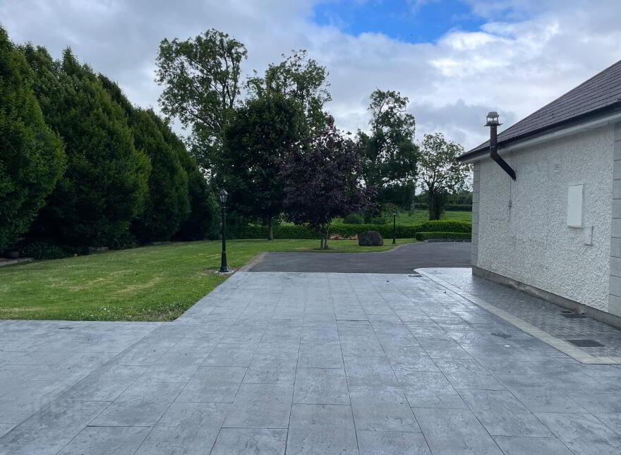 Newtown, Kells, R95EY63