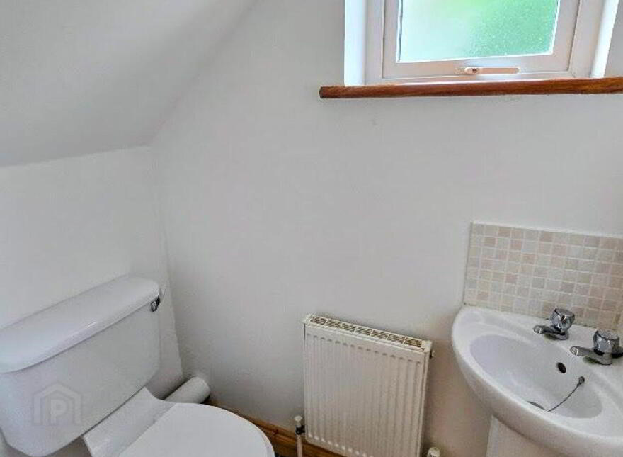 1 Lowparks, Boyle, F52NY77