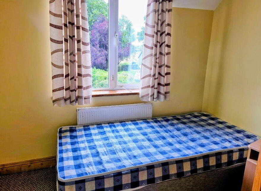 1 Lowparks, Boyle, F52NY77