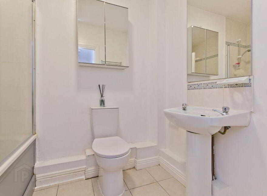 Apartment 52 Whitehall Square, Perrystown, Perrystown, D12W921