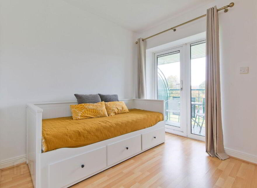 Apartment 52 Whitehall Square, Perrystown, Perrystown, D12W921