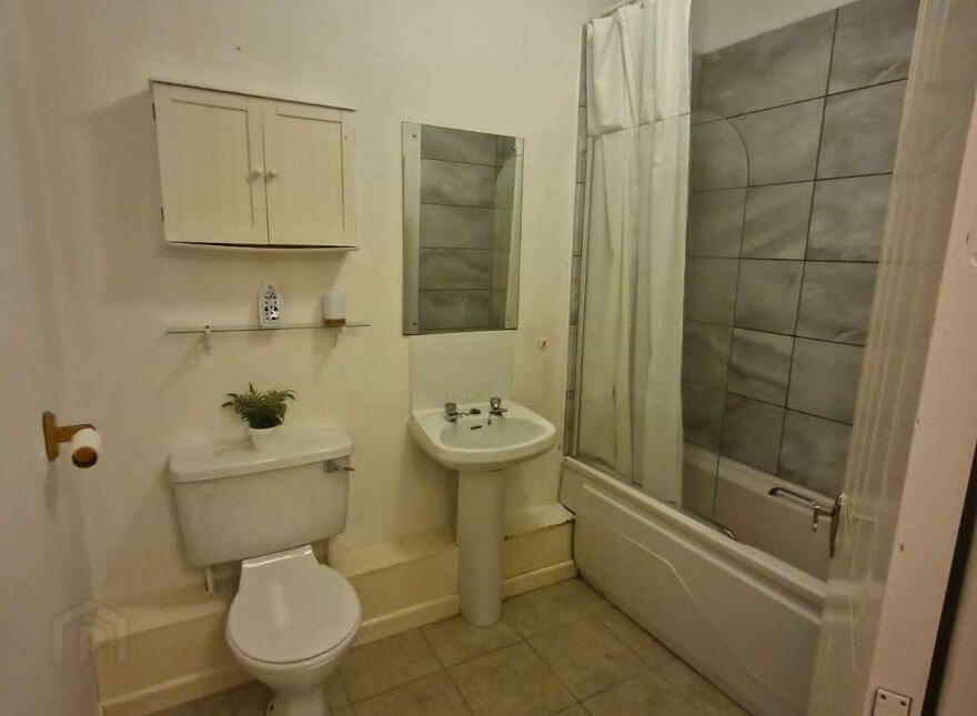 Apartment 3 Marshals Court, Dublin 8, D08C9K2