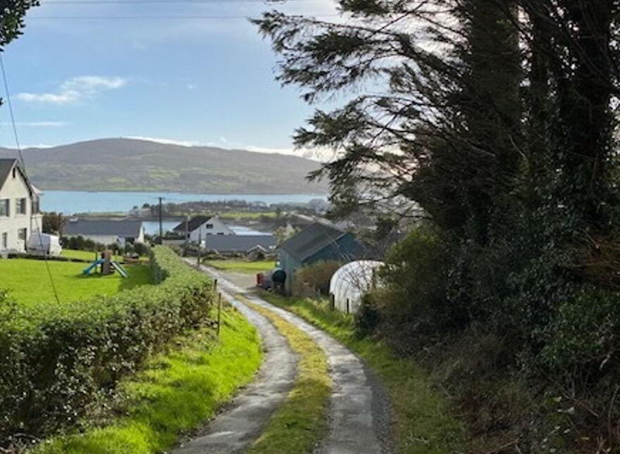Derrymihan West, Castletownbere, Castletown, P75XR84
