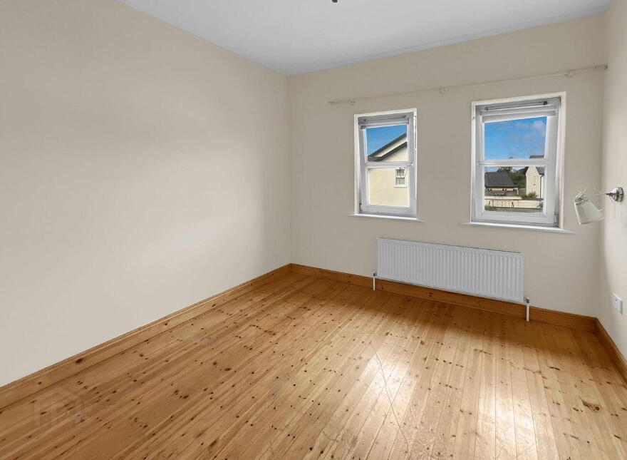 49 An Chuirt, Monard, E34AC80