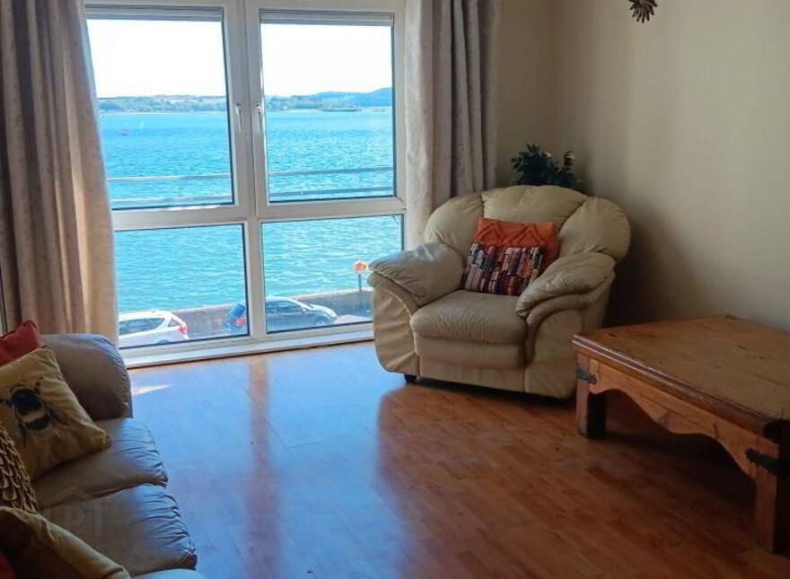 21 The Waterfront, Lynch's Quay, Cobh, P24C954