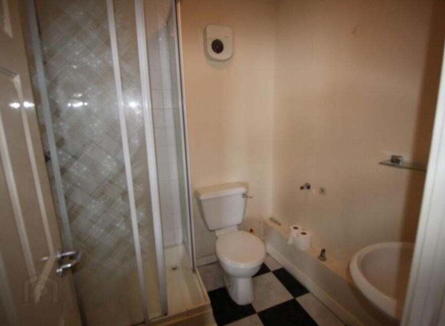 21 The Waterfront, Lynch's Quay, Cobh, P24C954