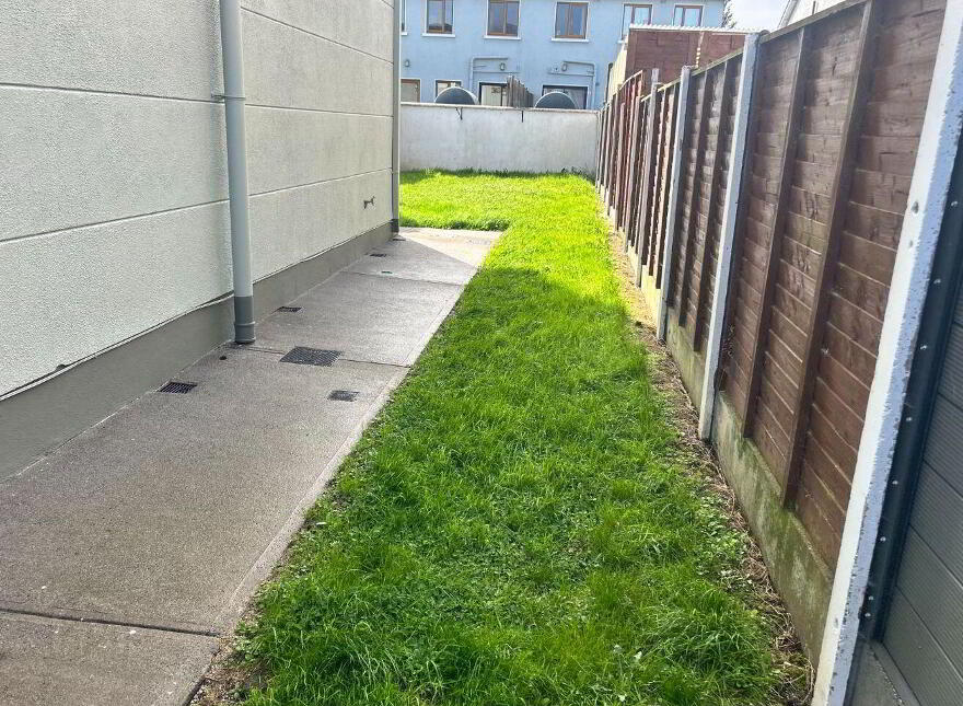 23 Woodstream, Castlerea, F45VF59