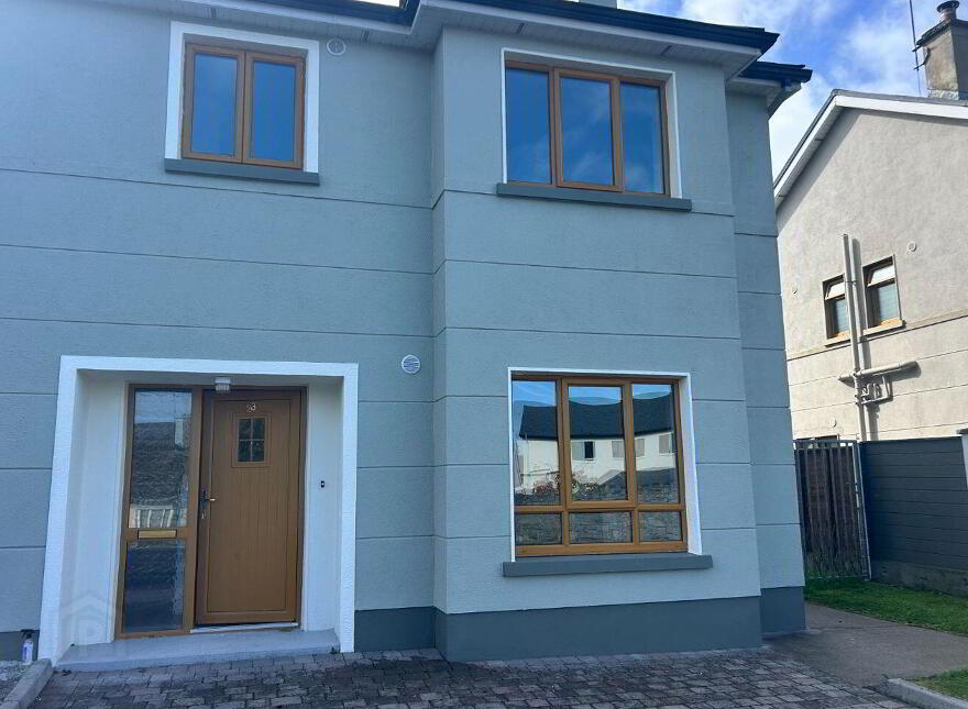 23 Woodstream, Castlerea, F45VF59