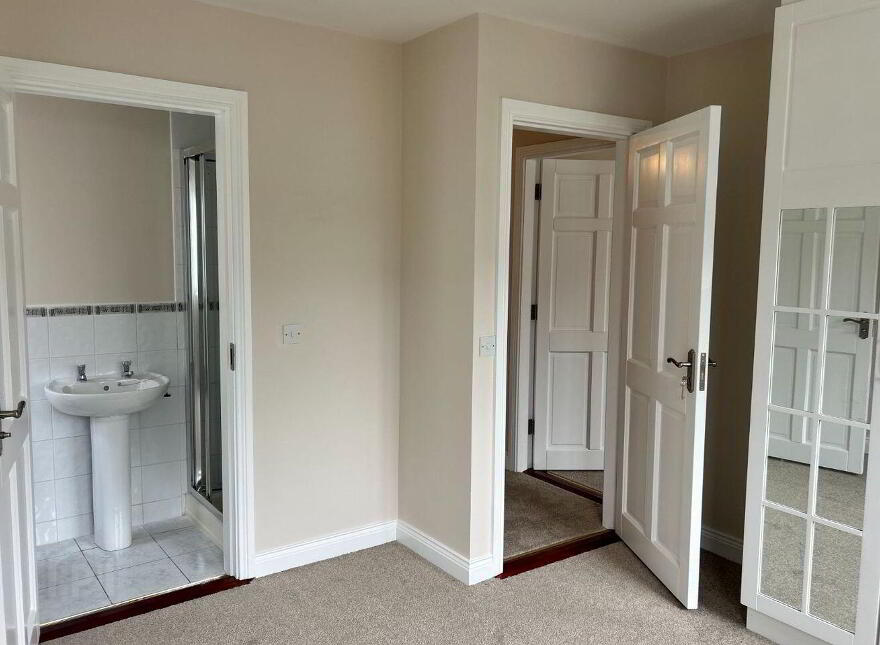 23 Woodstream, Castlerea, F45VF59
