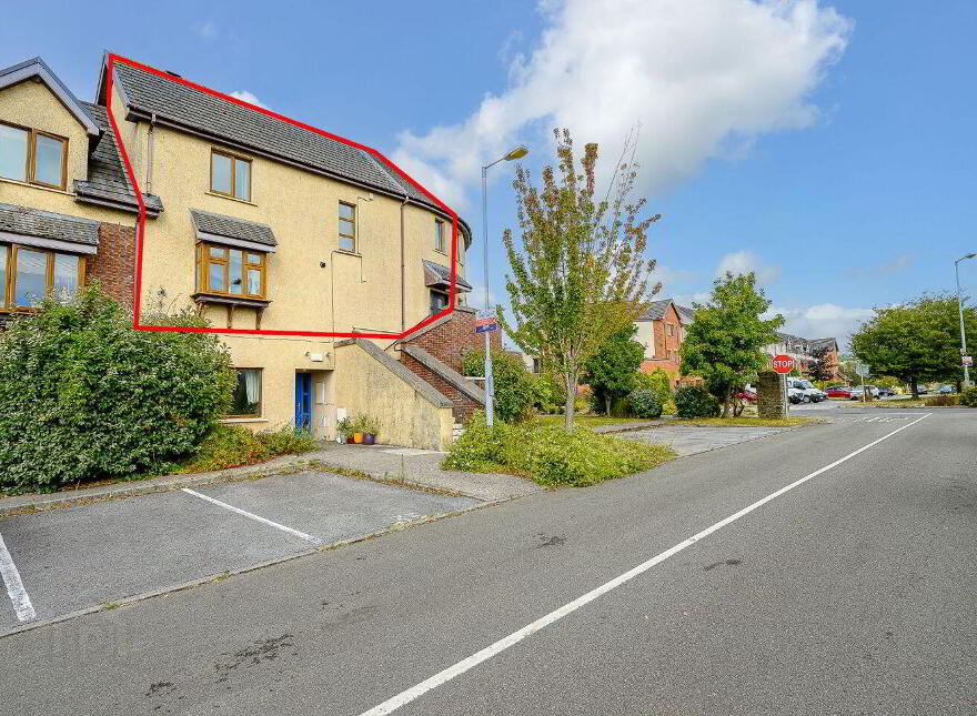 32 Oakbrook, Castlelake, Carrigtwohill, T45DH58
