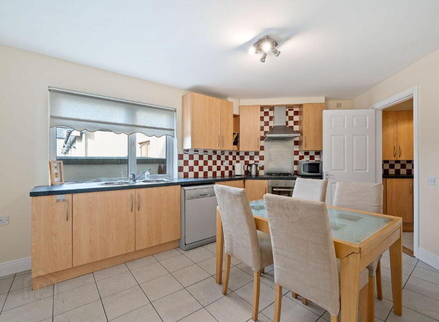 32 Oakbrook, Castlelake, Carrigtwohill, T45DH58