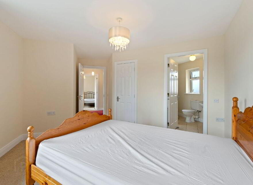 32 Oakbrook, Castlelake, Carrigtwohill, T45DH58