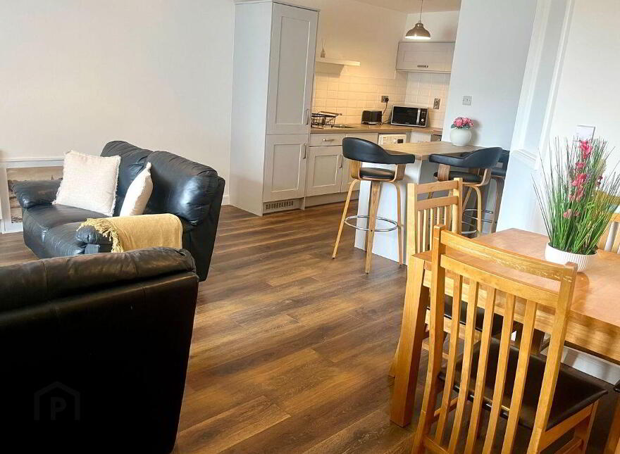 Apartment 9A Eglinton Court, Woodquay, H91W7Y2