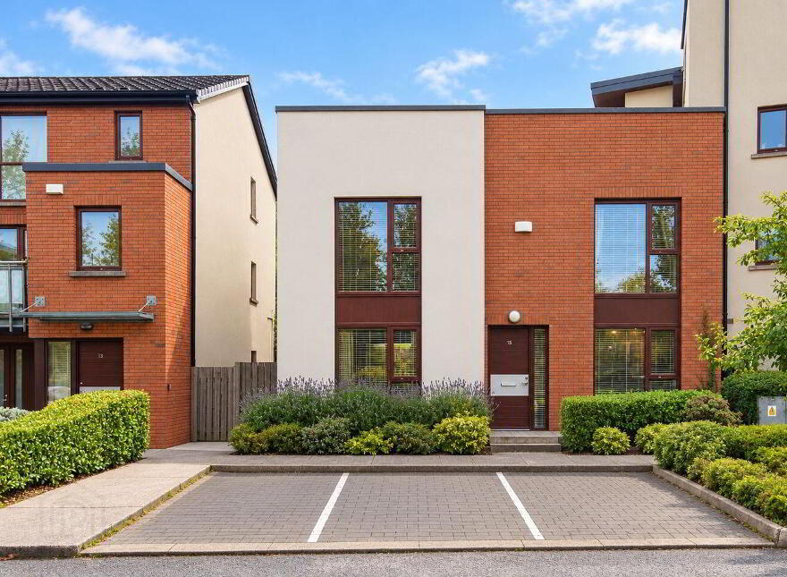 Castlegate Park, Adamstown Castle, Adamstown, K78H304