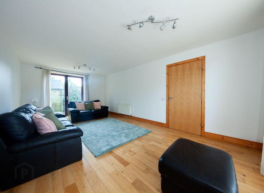 Castlegate Park, Adamstown Castle, Adamstown, K78H304