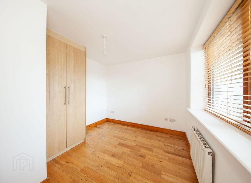 Castlegate Park, Adamstown Castle, Adamstown, K78H304