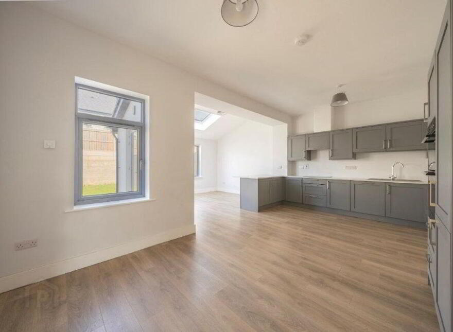 12 Cherry Mews, Abbey Fort, Kinsale, P17NF72
