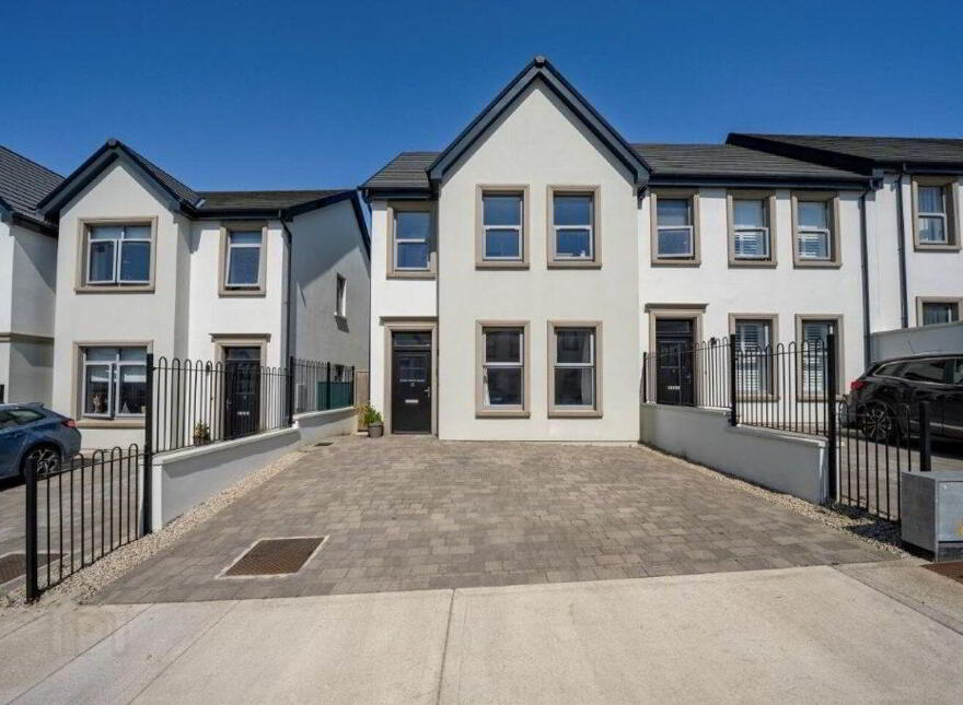 12 Cherry Mews, Abbey Fort, Kinsale, P17NF72