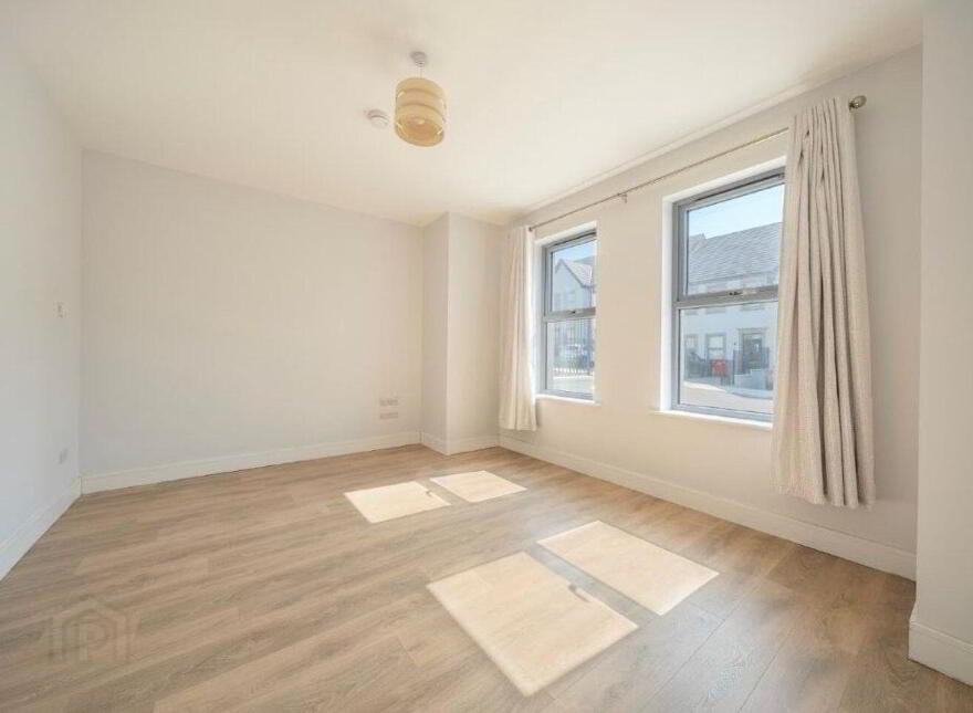 12 Cherry Mews, Abbey Fort, Kinsale, P17NF72