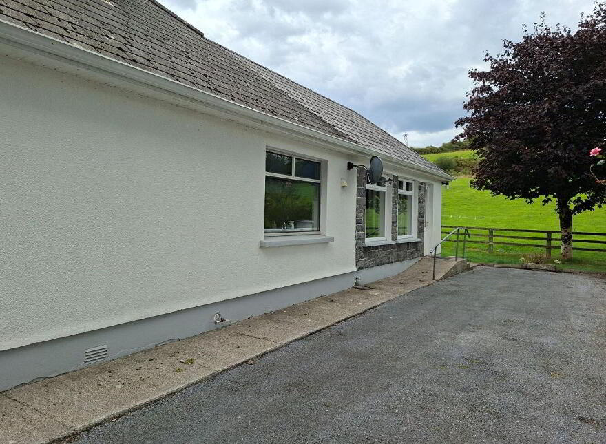 Knockadoon, O'Callaghans Mills, O'Callaghans Mills, V95F7D4