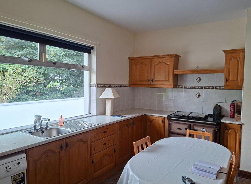 Knockadoon, O'Callaghans Mills, O'Callaghans Mills, V95F7D4