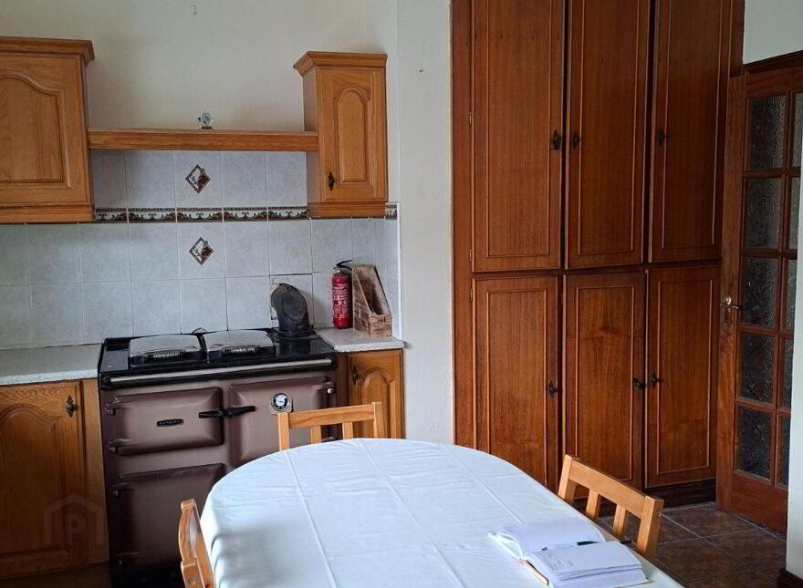 Knockadoon, O'Callaghans Mills, O'Callaghans Mills, V95F7D4