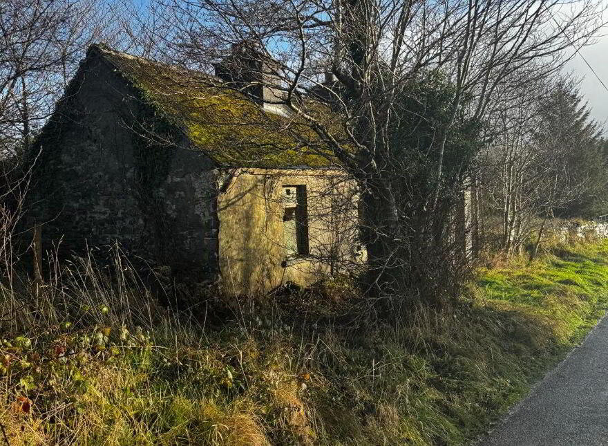 Clogher, Monasteraden, F45KF63 photo