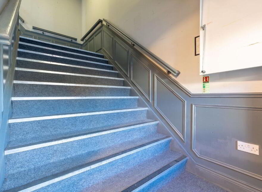 Rock House, Ladyswell Street, Cashel, E25FR59