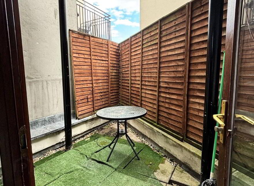 Apartment 2 55/56 Francis Street, Christchurch, Christchurch, D08K4X9