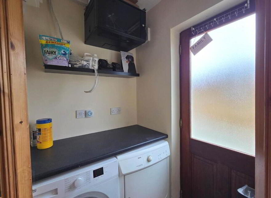77 Meadowbrook, Tulsk, F45WD83