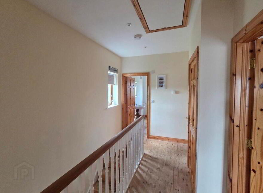 77 Meadowbrook, Tulsk, F45WD83