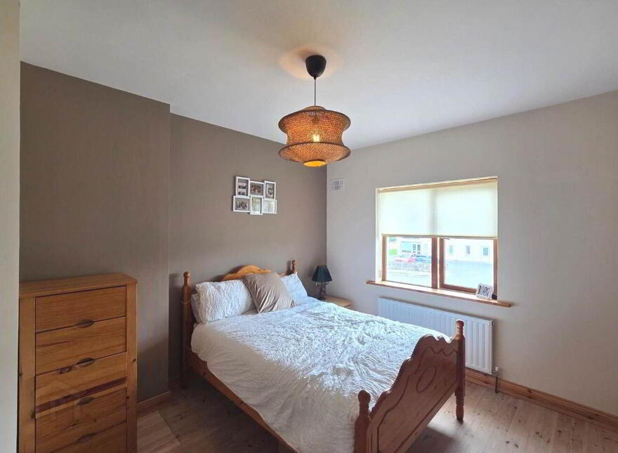 77 Meadowbrook, Tulsk, F45WD83