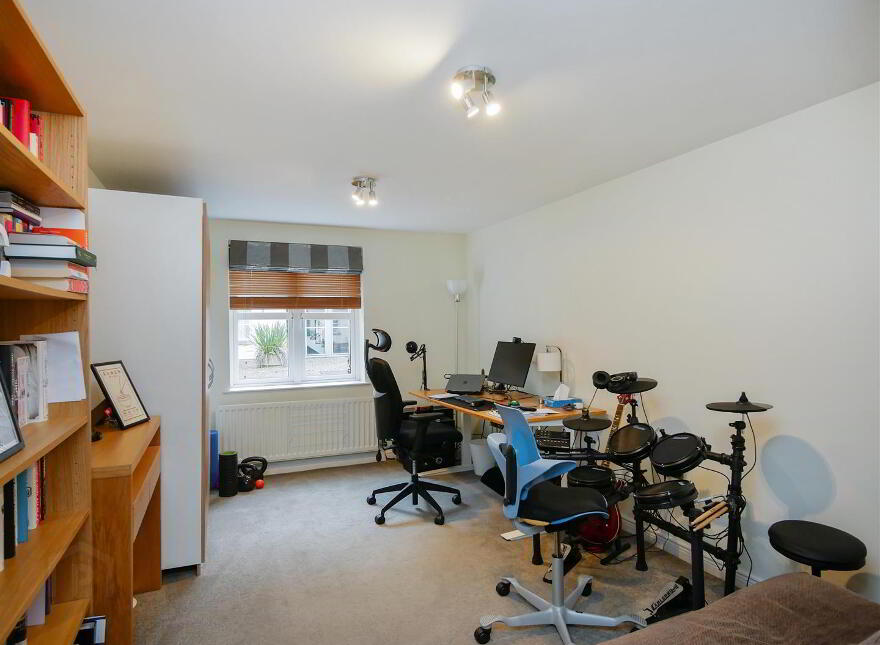 Apt 5 Meadow House, 47 The Boulevard, Belfast, BT7 3LN