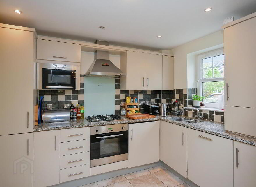 Apt 5 Meadow House, 47 The Boulevard, Belfast, BT7 3LN