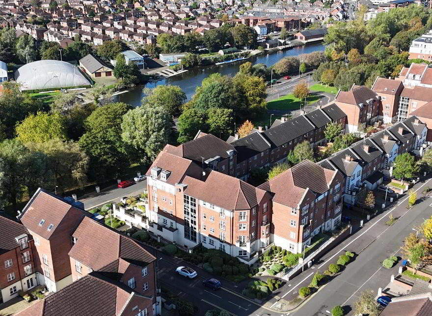 Apt 5 Meadow House, 47 The Boulevard, Belfast, BT7 3LN