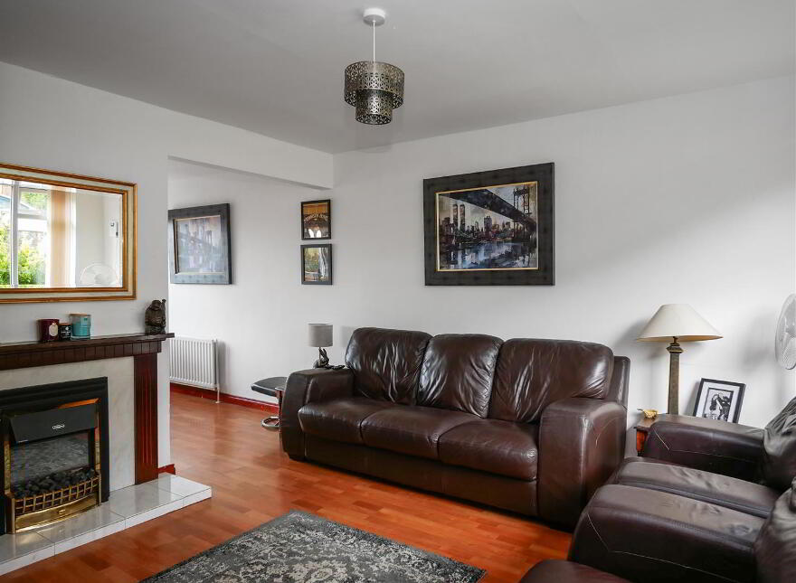 22 Woodbreda Park, Off Saintfield Road, Belfast, BT8 7HY