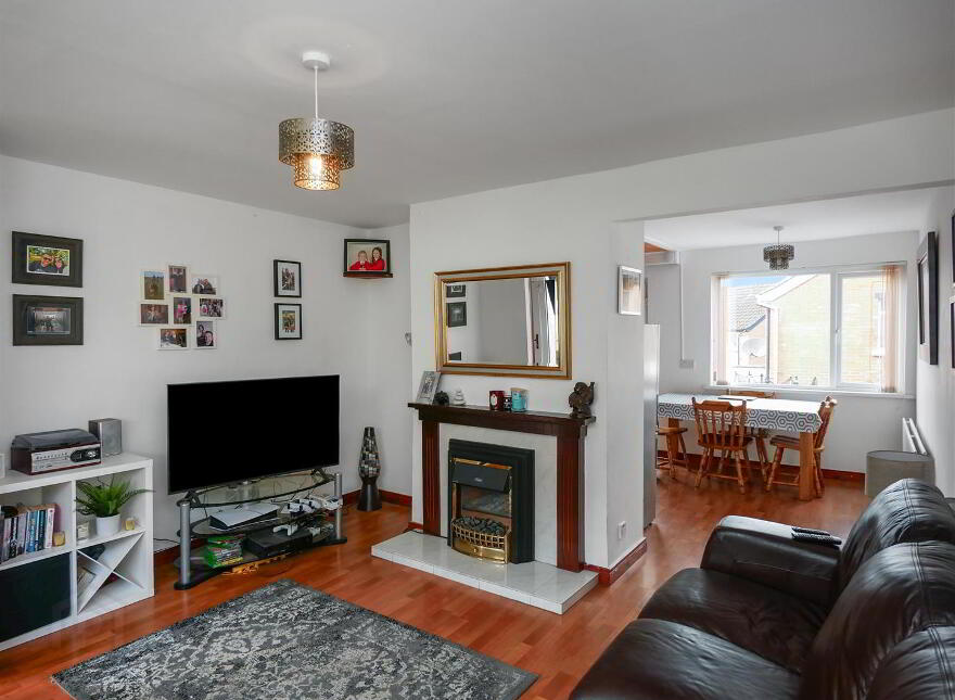 22 Woodbreda Park, Off Saintfield Road, Belfast, BT8 7HY