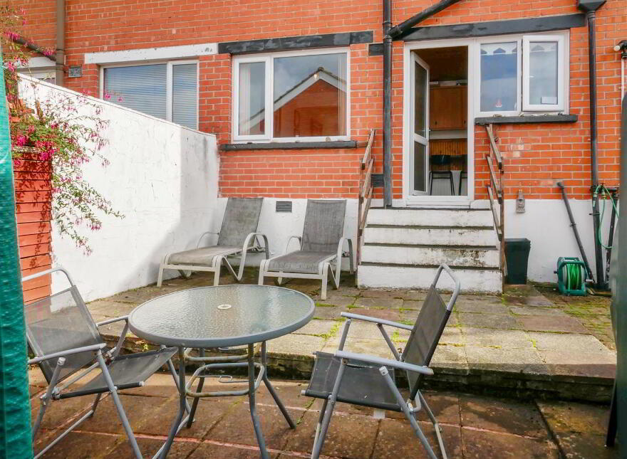 22 Woodbreda Park, Off Saintfield Road, Belfast, BT8 7HY