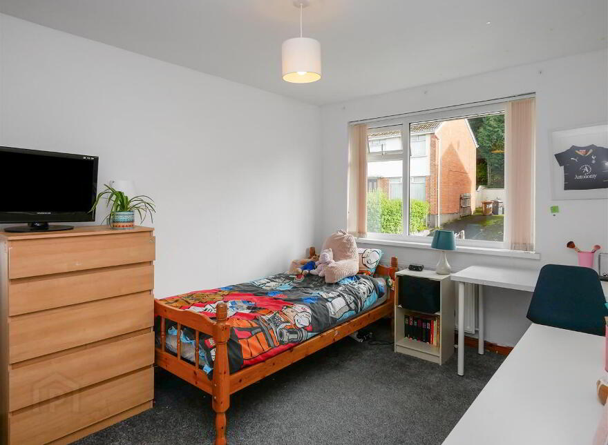 22 Woodbreda Park, Off Saintfield Road, Belfast, BT8 7HY