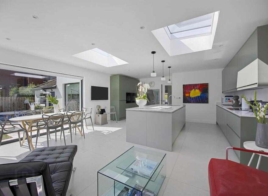 15 Netherleigh Park, Off Castlehill Road, Belfast, BT4 3GR