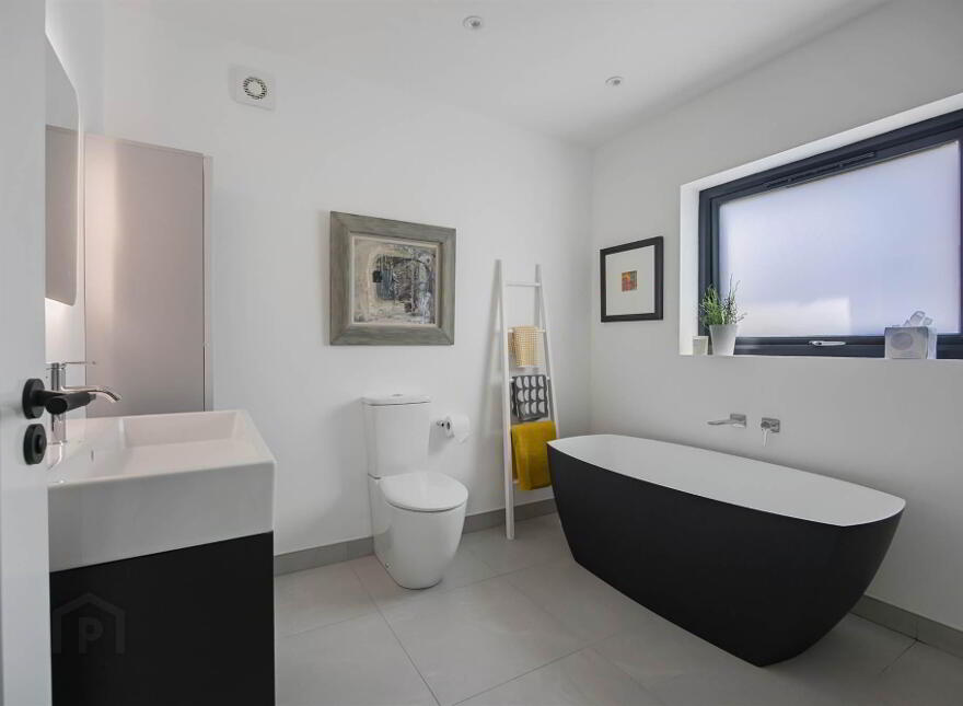 15 Netherleigh Park, Off Castlehill Road, Belfast, BT4 3GR