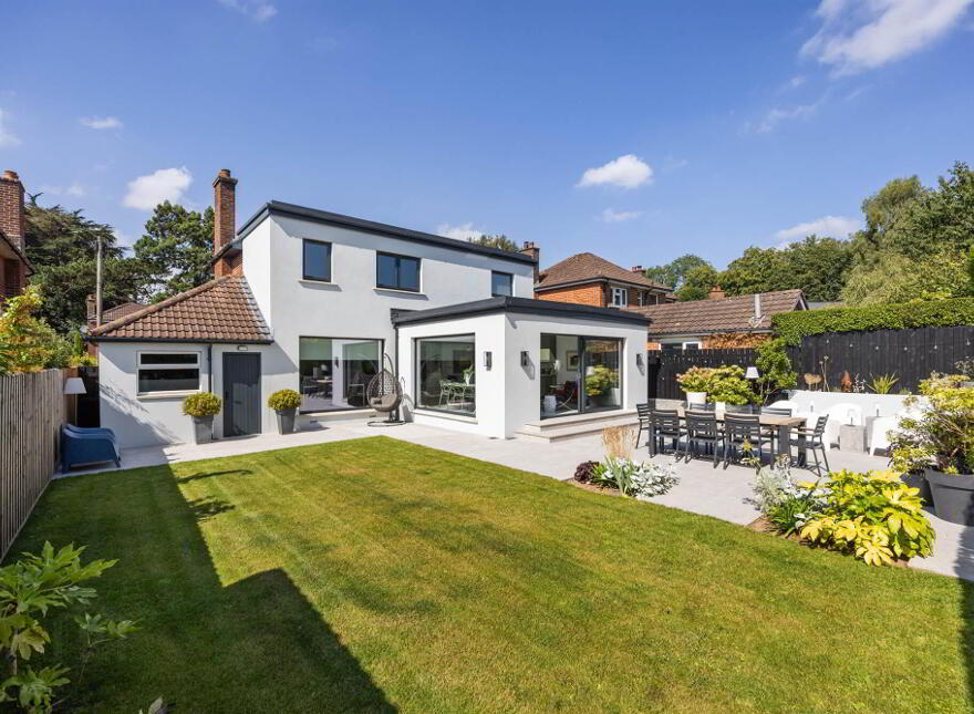 15 Netherleigh Park, Off Castlehill Road, Belfast, BT4 3GR