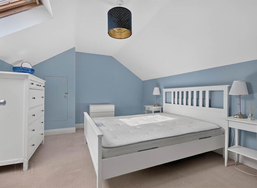4 St Johns Place, Rosetta, Belfast, BT7 3HA