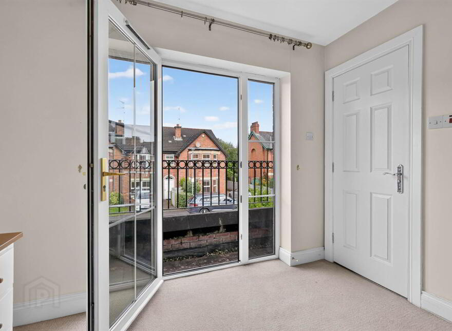 4 St Johns Place, Rosetta, Belfast, BT7 3HA