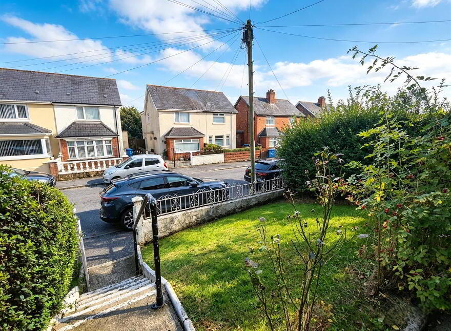 128 Joanmount Gardens, Belfast, BT14 6NZ